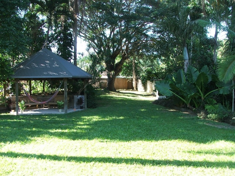 6 Leon Close, Brinsmead QLD 4870