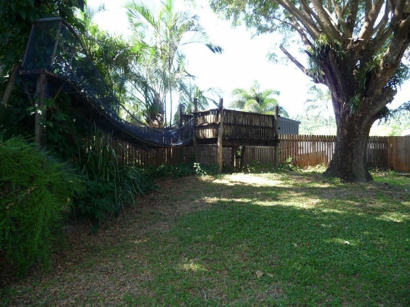 6 Leon Close, Brinsmead QLD 4870
