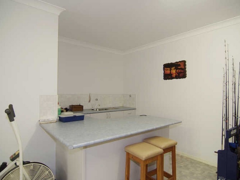 134-136 Hearl Close, Brinsmead QLD 4870