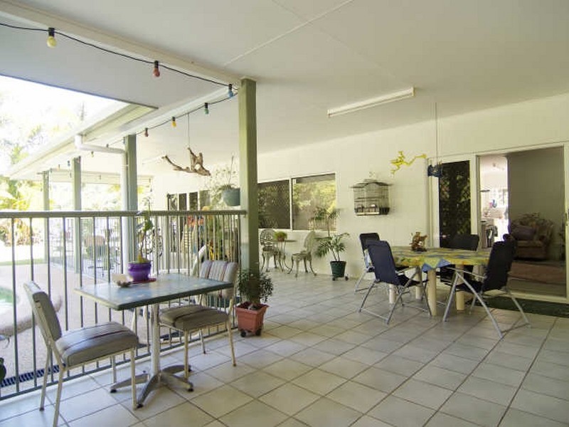 134-136 Hearl Close, Brinsmead QLD 4870