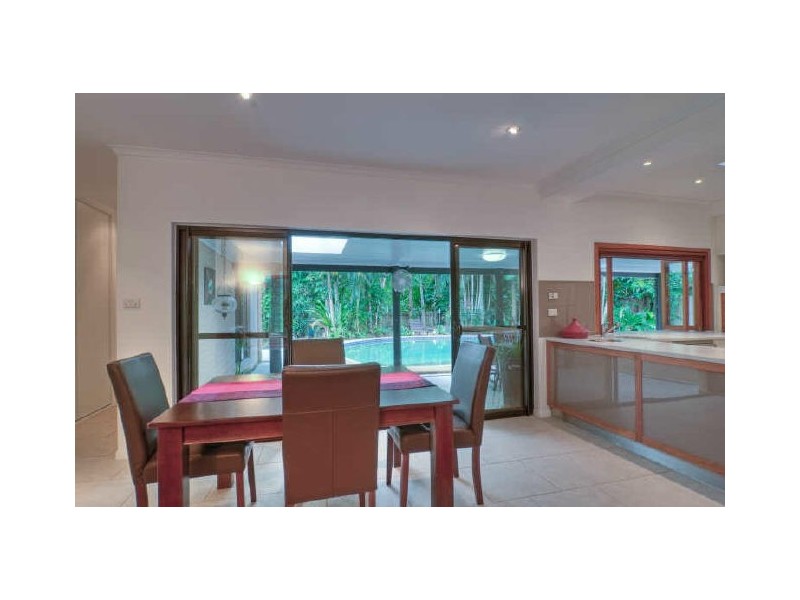 10 Romney Street, Kamerunga QLD 4870