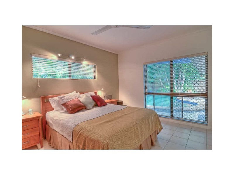 10 Romney Street, Kamerunga QLD 4870