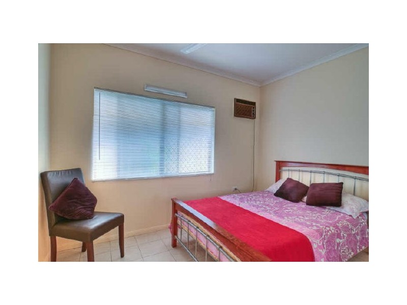 10 Romney Street, Kamerunga QLD 4870