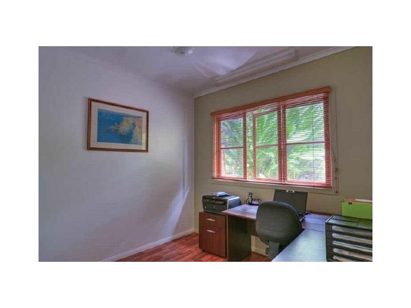 10 Romney Street, Kamerunga QLD 4870