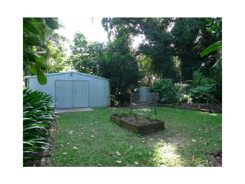 10 Romney Street, Kamerunga QLD 4870