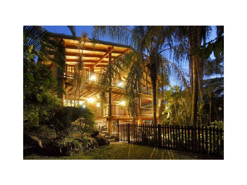 6 Donnelly Close, Brinsmead QLD 4870