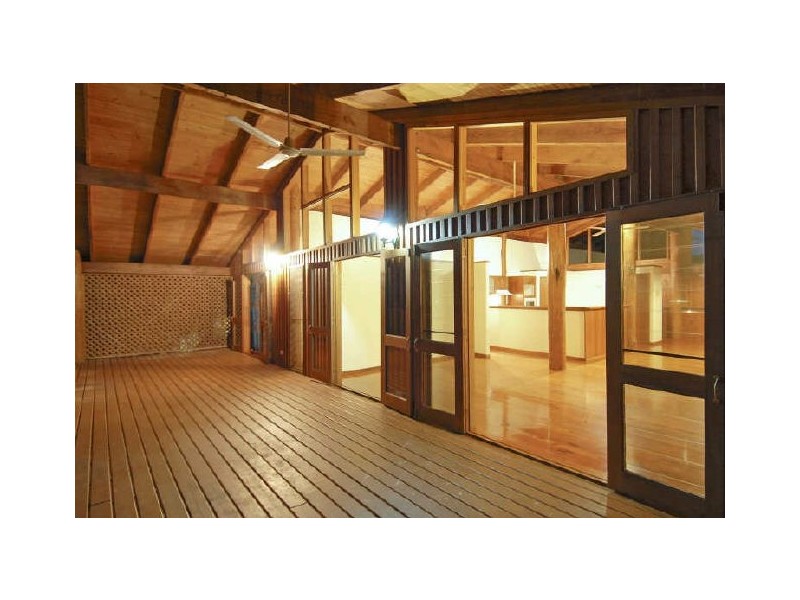 6 Donnelly Close, Brinsmead QLD 4870