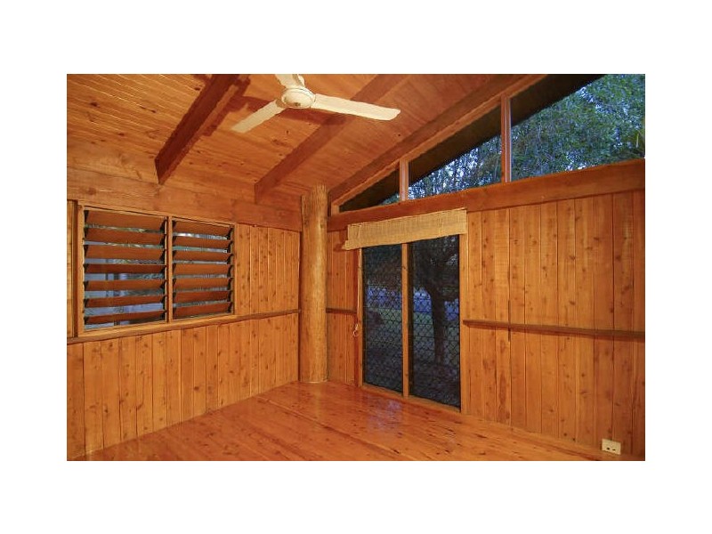 6 Donnelly Close, Brinsmead QLD 4870