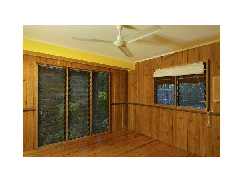 6 Donnelly Close, Brinsmead QLD 4870