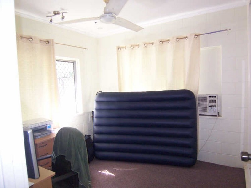 8/165 Mayers Street, Manoora QLD 4870