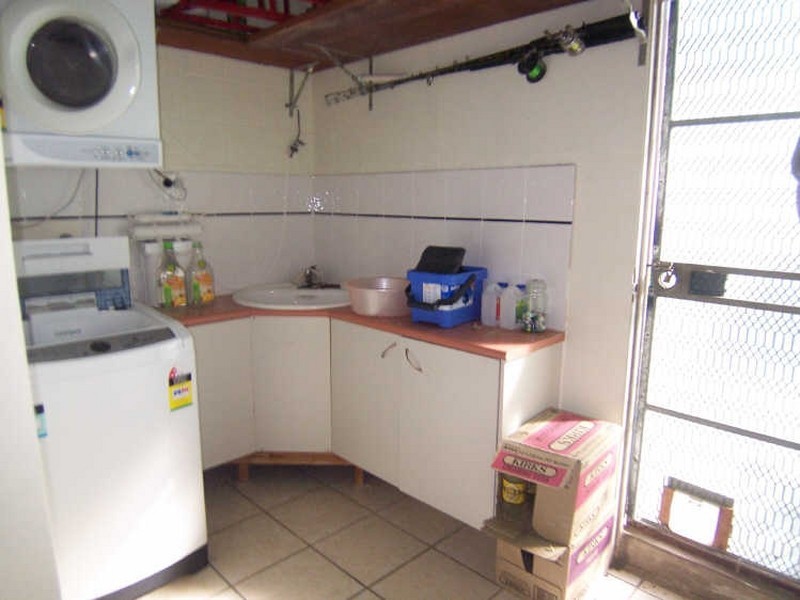 8/165 Mayers Street, Manoora QLD 4870