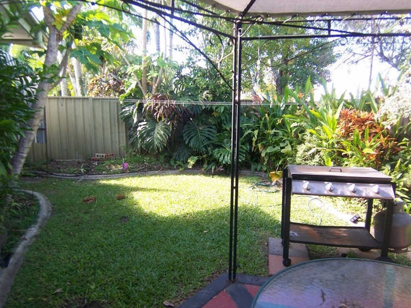 8/165 Mayers Street, Manoora QLD 4870