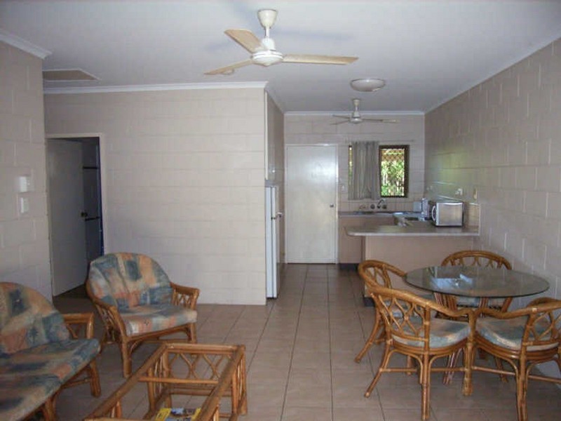 3/222 Fearnley Street, Parramatta Park QLD 4870