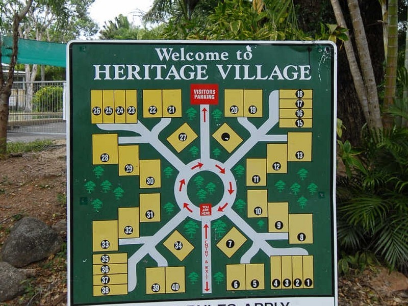 1/404 Mccoombe Street, Mooroobool QLD 4870