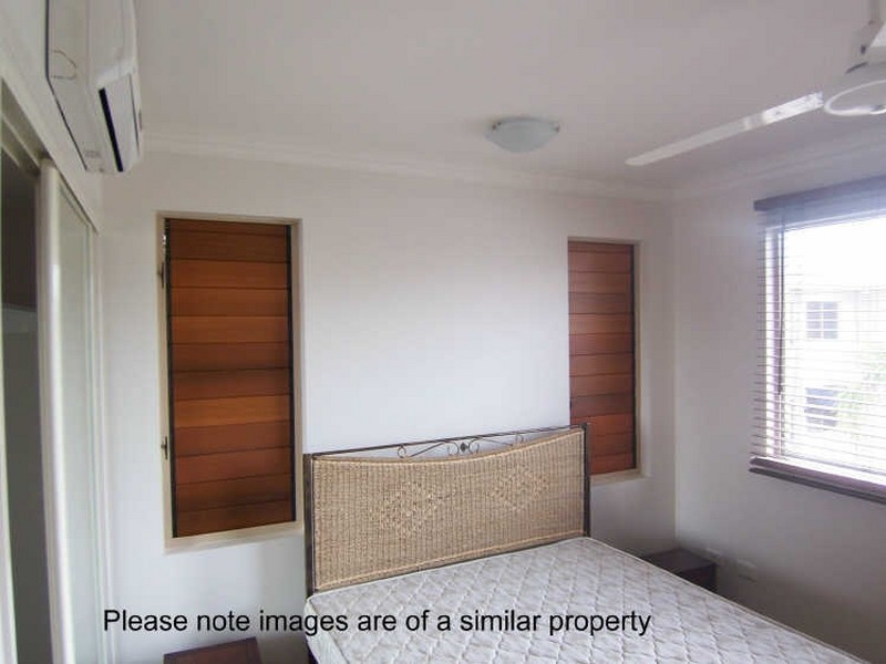 102/22 Ward Street, Mooroobool QLD 4870