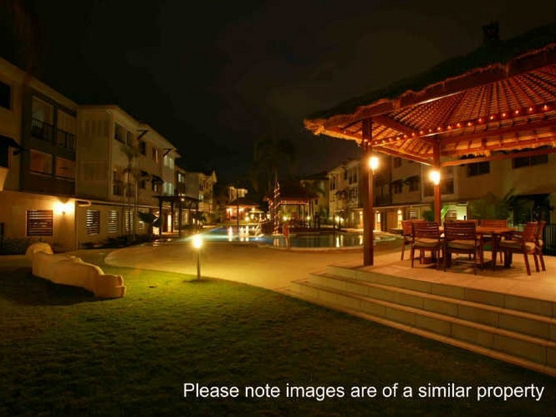 102/22 Ward Street, Mooroobool QLD 4870