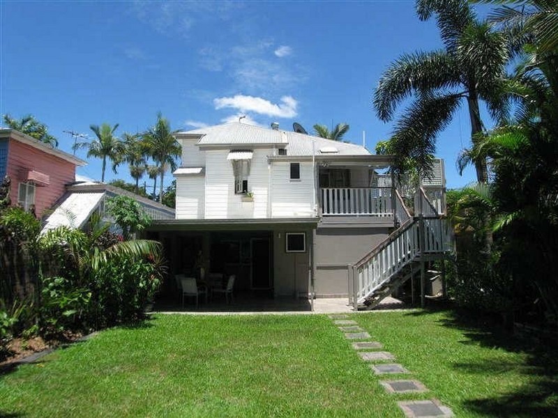 51 Grove Street, Parramatta Park QLD 4870