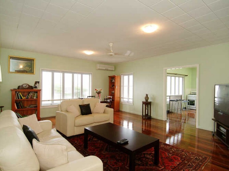 59 Moorehead Street, Bungalow QLD 4870