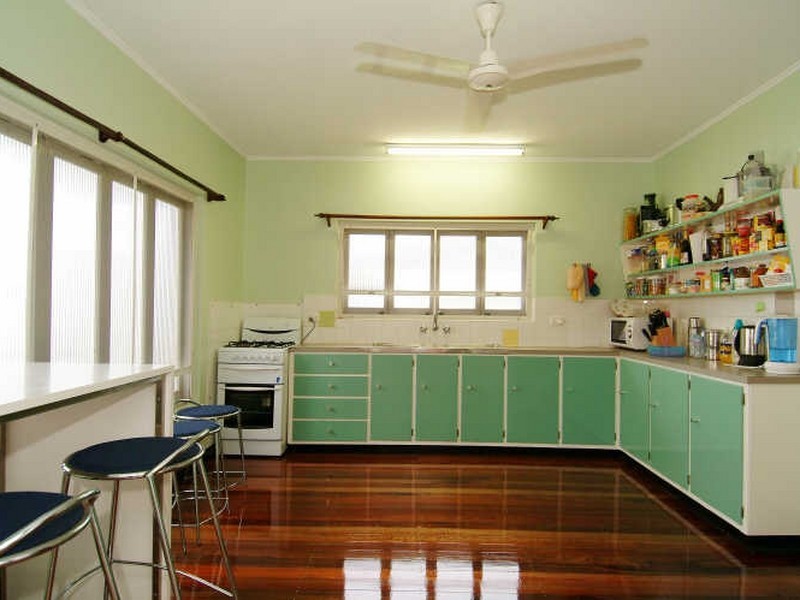 59 Moorehead Street, Bungalow QLD 4870