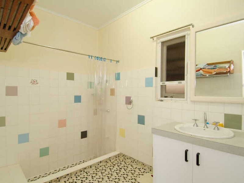 59 Moorehead Street, Bungalow QLD 4870
