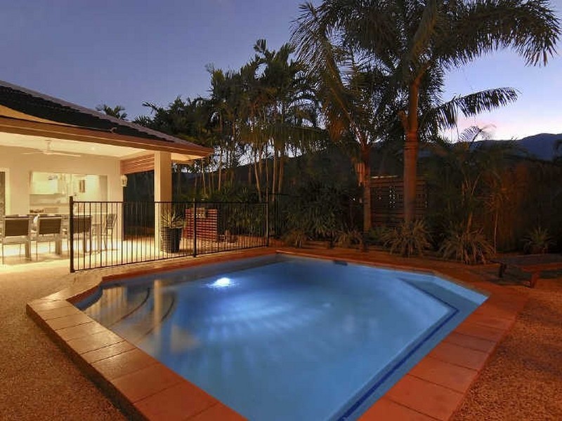 8 Kipling Street, Brinsmead QLD 4870