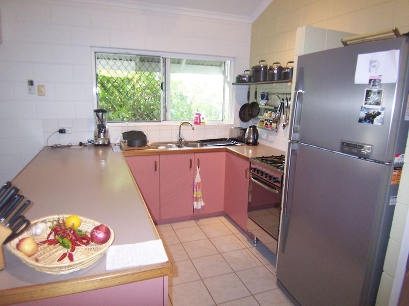1/10 Ireland Crescent, Whitfield QLD 4870