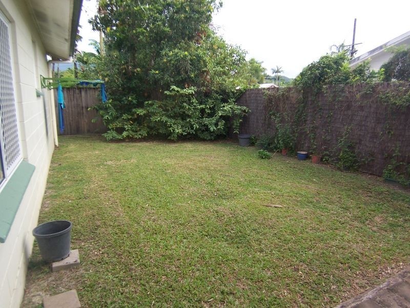 1/10 Ireland Crescent, Whitfield QLD 4870