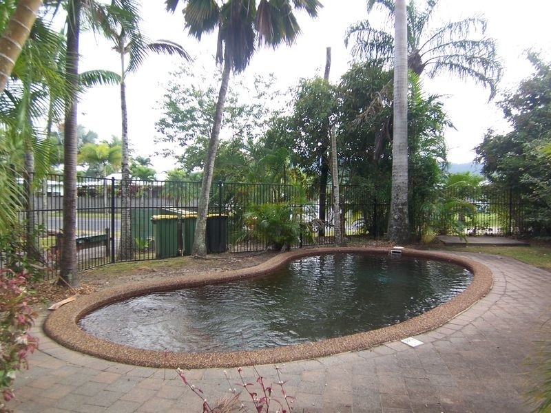1/10 Ireland Crescent, Whitfield QLD 4870