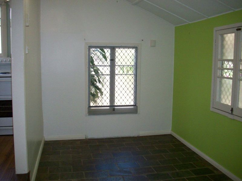 53 Jones Street, Westcourt QLD 4870