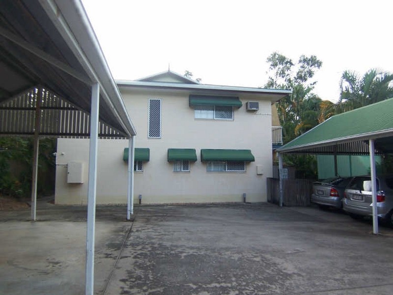 1/12 Le Grande Street, Freshwater QLD 4870