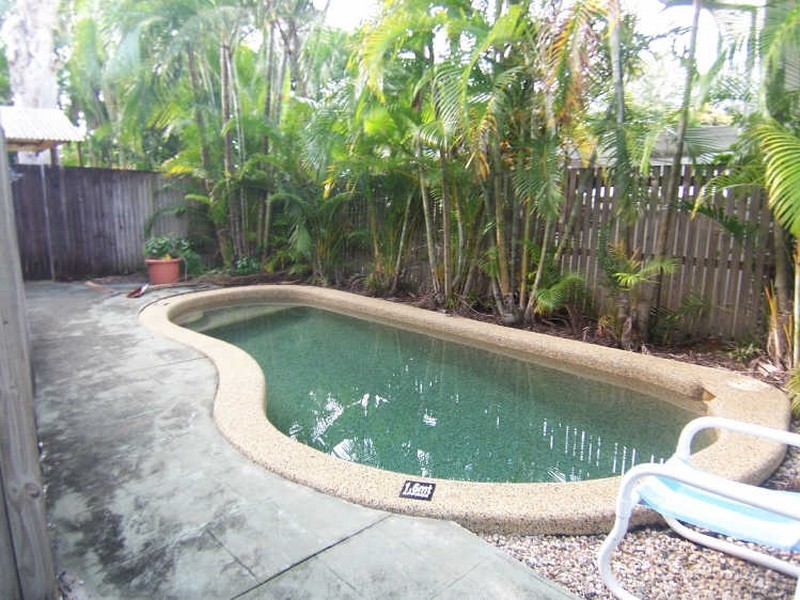 1/12 Le Grande Street, Freshwater QLD 4870
