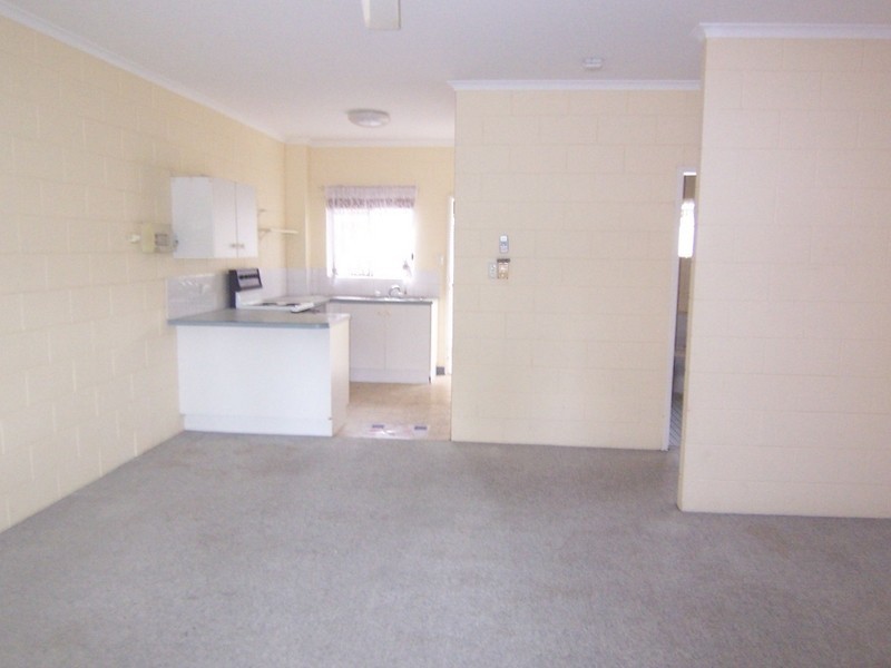 28/7 Charlotte Close, Woree QLD 4868