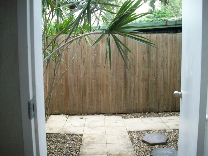 Holloways Beach QLD 4878