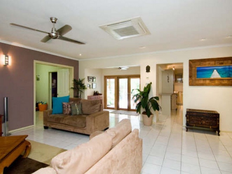 14 Norris Street, Whitfield QLD 4870