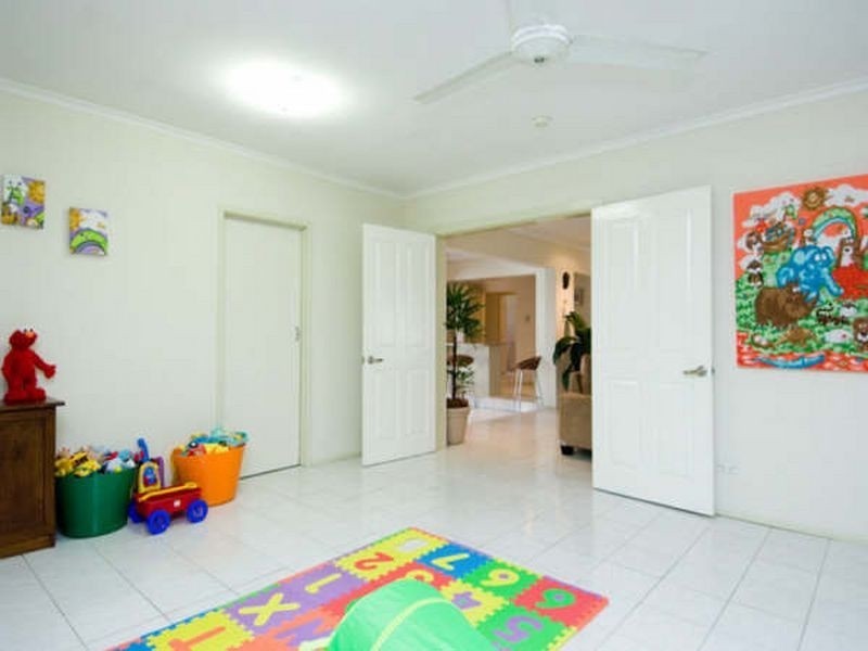 14 Norris Street, Whitfield QLD 4870