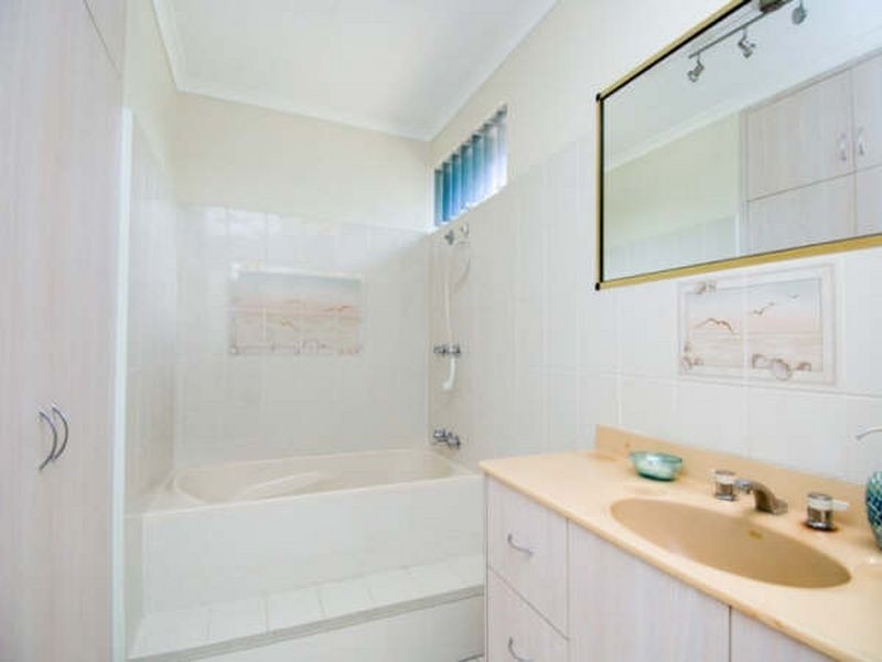 14 Norris Street, Whitfield QLD 4870