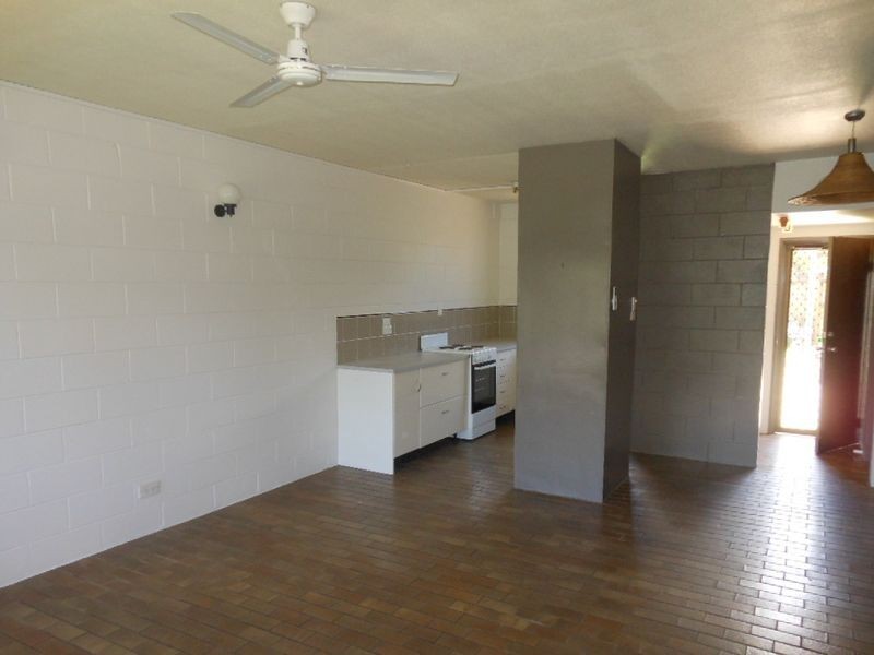 3/1 Pioneer Street, Manoora QLD 4870