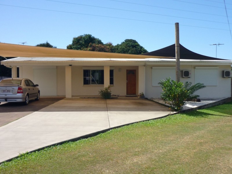 4 Pearl Close, Bayview Heights QLD 4868