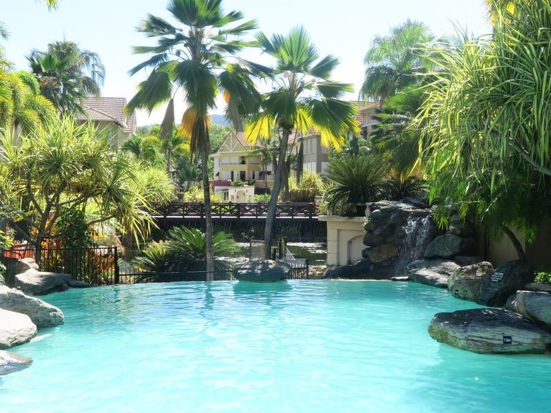 310/2 Greenslopes Street, Cairns North QLD 4870