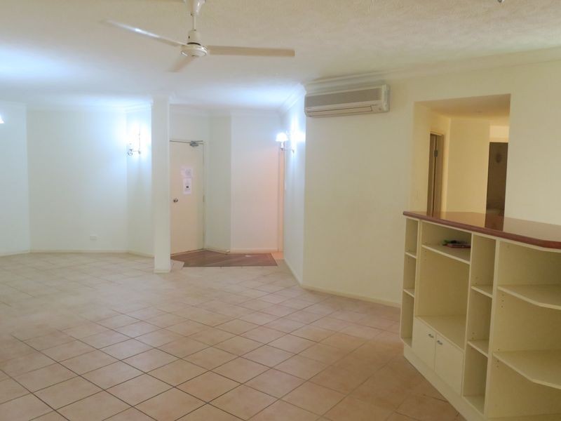 310/2 Greenslopes Street, Cairns North QLD 4870