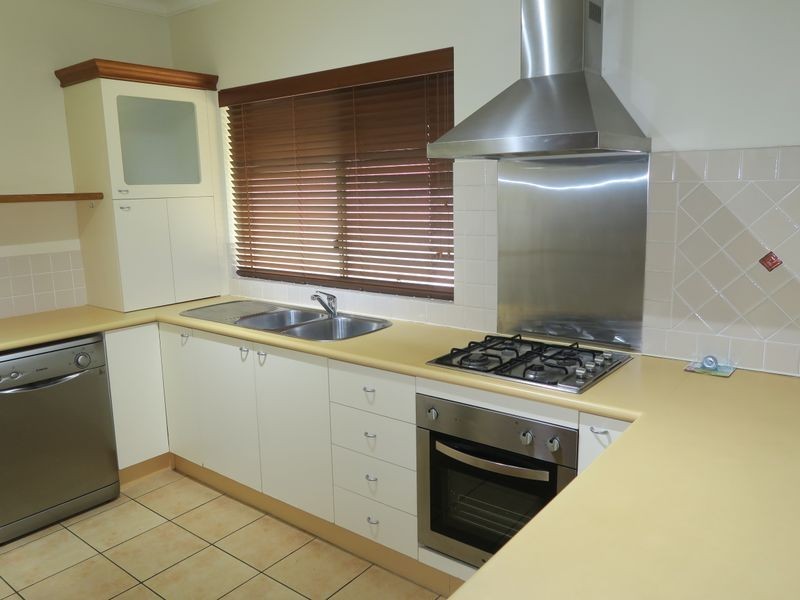 310/2 Greenslopes Street, Cairns North QLD 4870