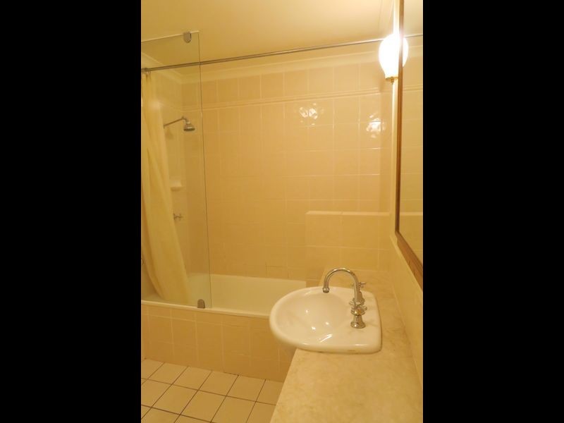 310/2 Greenslopes Street, Cairns North QLD 4870