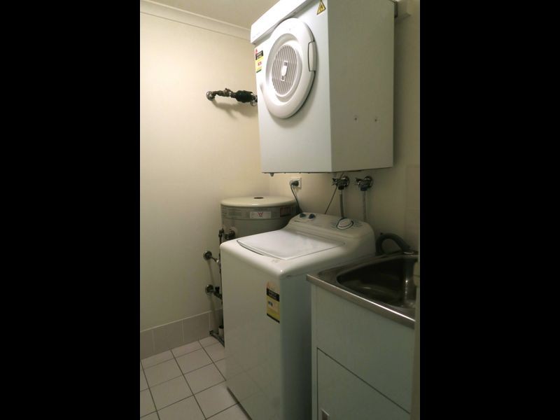 310/2 Greenslopes Street, Cairns North QLD 4870