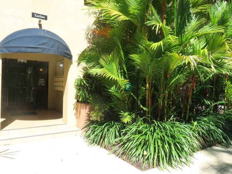 310/2 Greenslopes Street, Cairns North QLD 4870