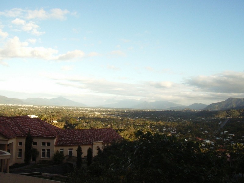 20 Knott Court, Whitfield QLD 4870