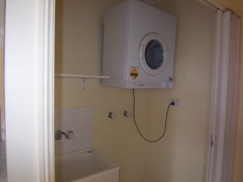 11/2 Marella Close, Manoora QLD 4870