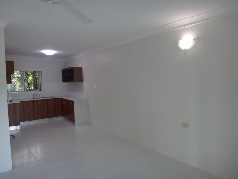 6/347 Lake Street, Cairns North QLD 4870
