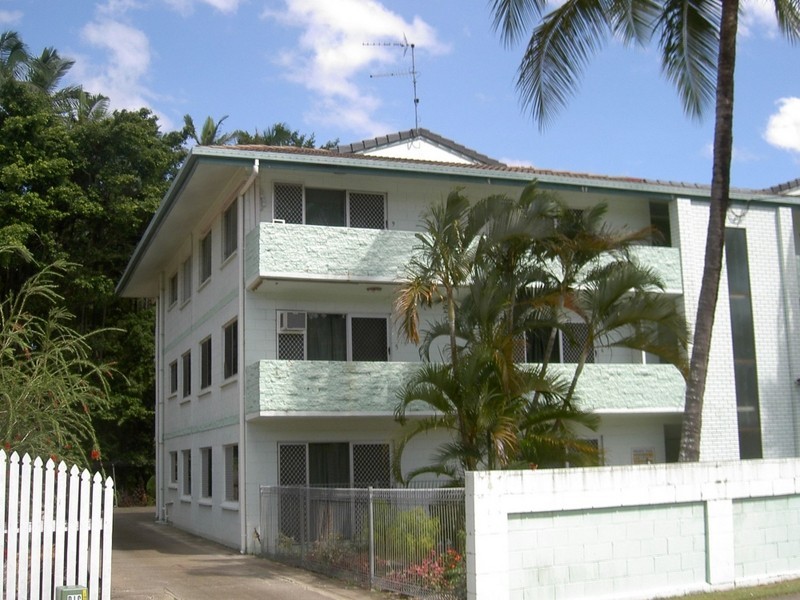 4/31 Digger Street, Cairns North QLD 4870