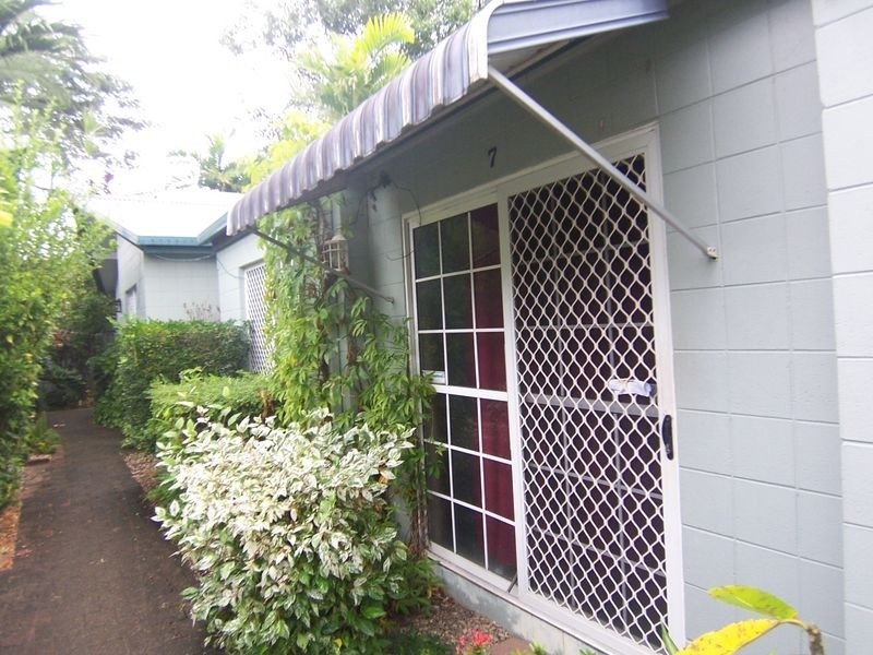 4 & 7/485 McCoombe Street, Mooroobool QLD 4870