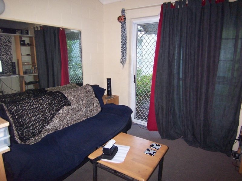 4 & 7/485 McCoombe Street, Mooroobool QLD 4870